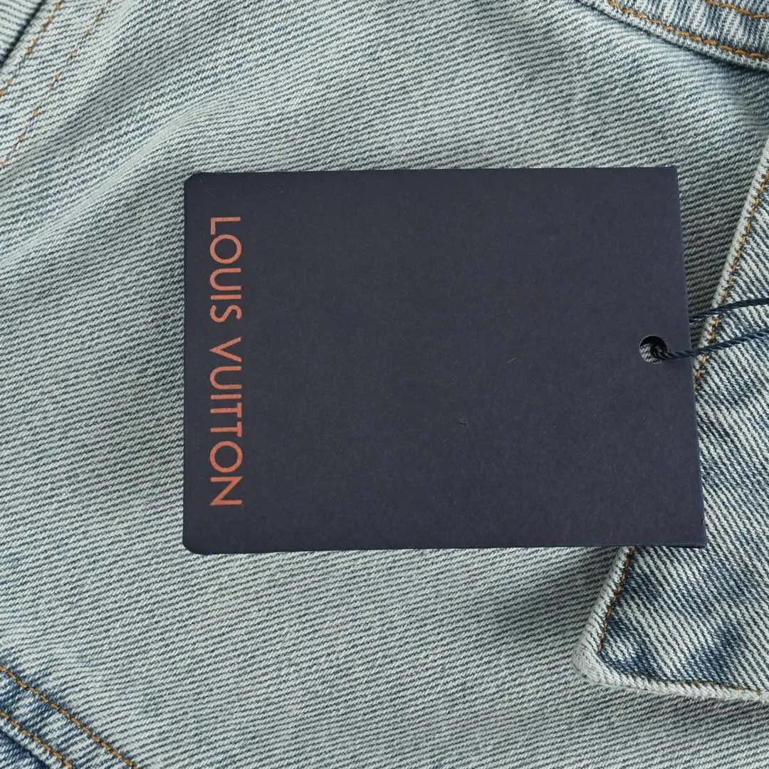 Louis Vuitton/ 24Fw logo